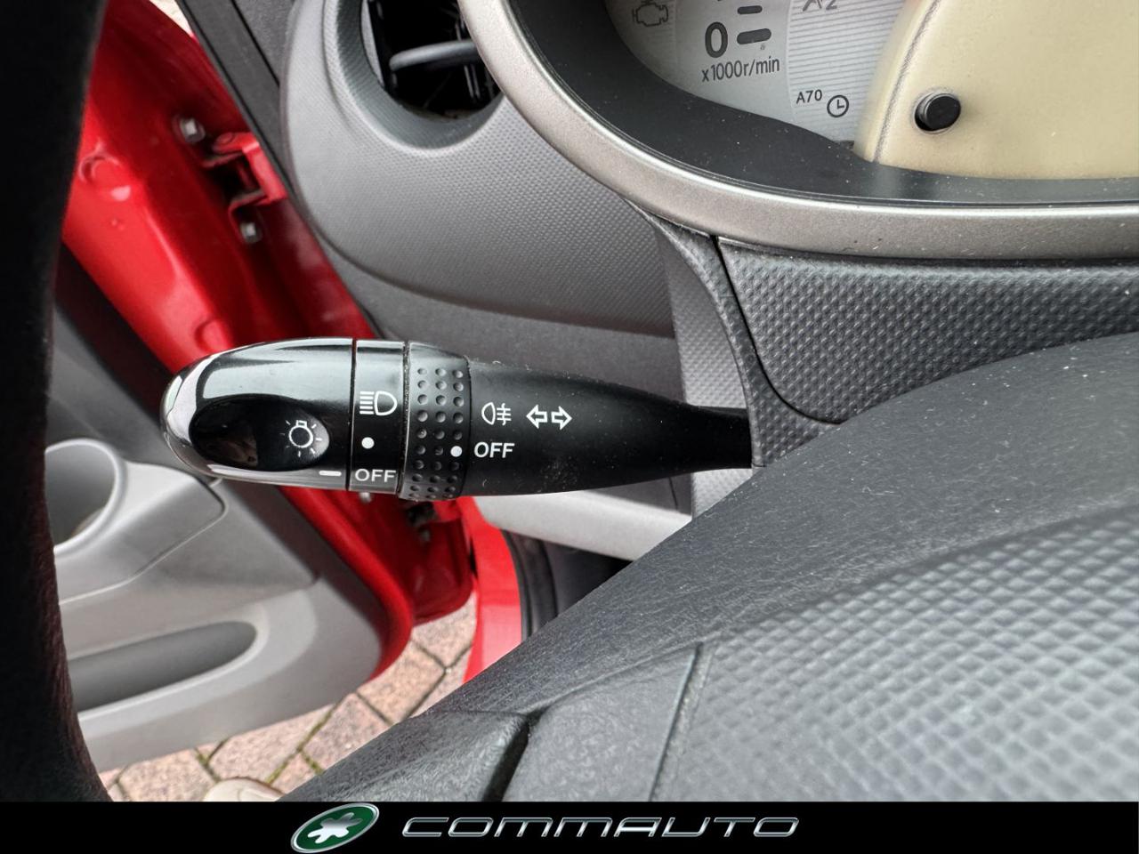 DAIHATSU Sirion 1.0 Hiro - 15