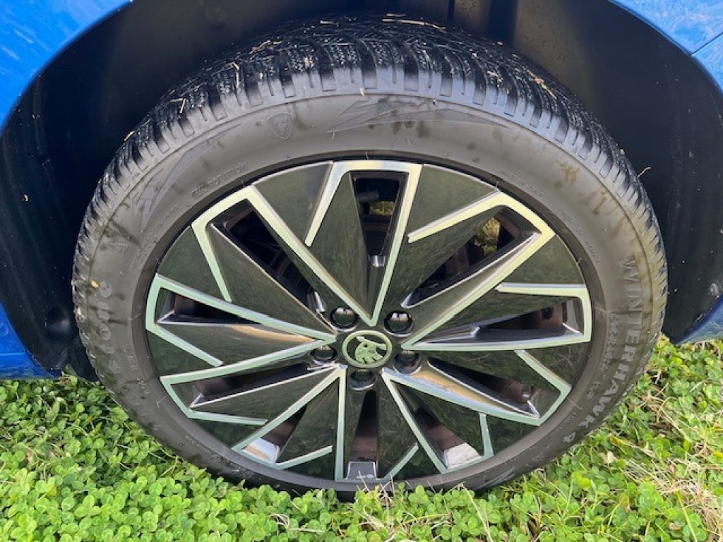 SKODA Scala 1.0 G-Tec Sport - 4