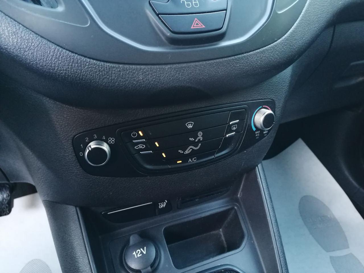 FORD Transit Courier 1.5 TDCi 75CV Van Trend - 15