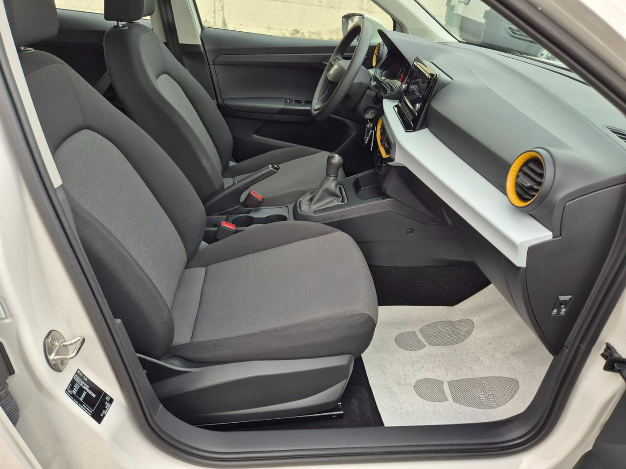 SEAT Arona 1.0 EcoTSI Reference - 13