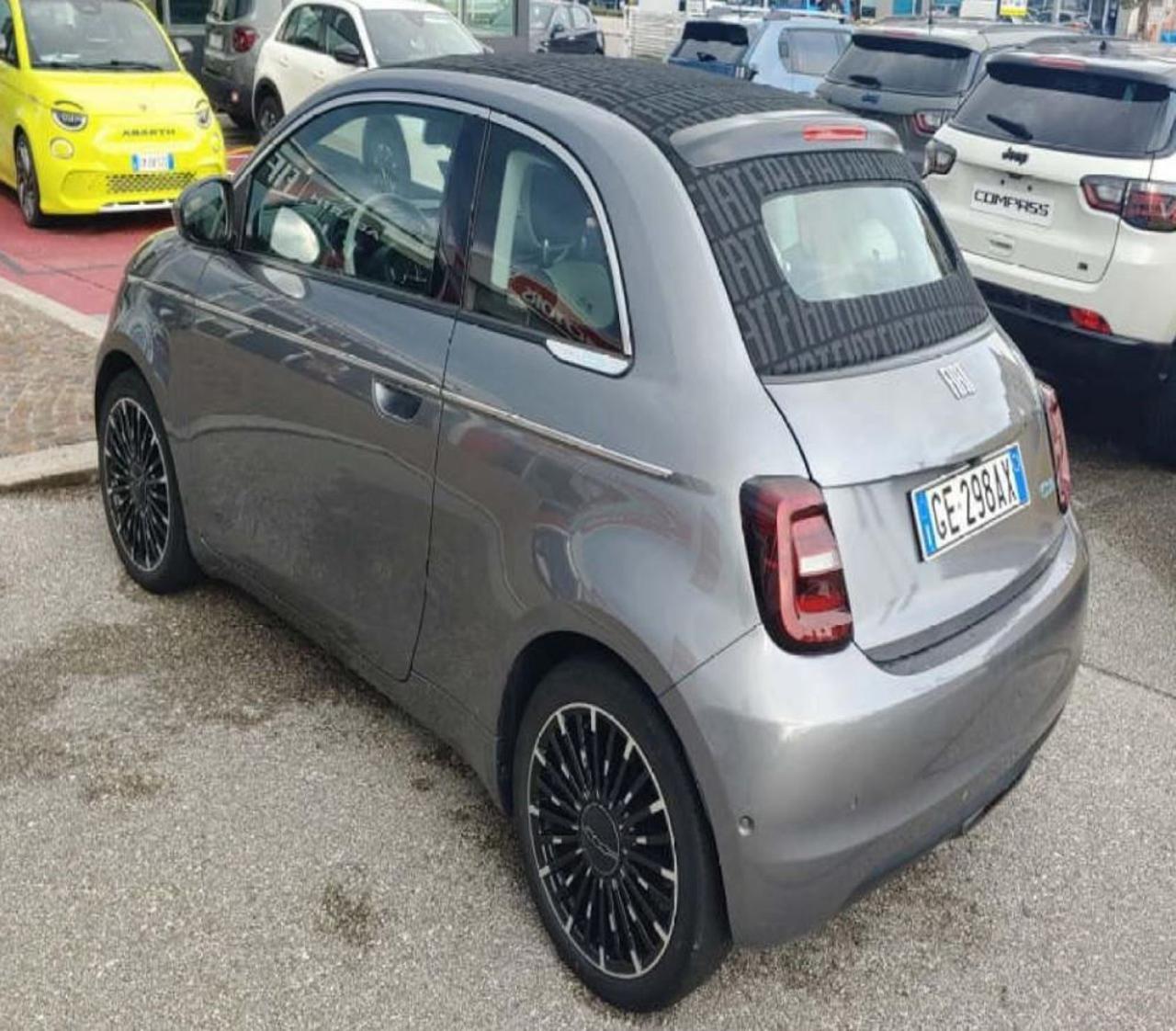 FIAT 500C Cabrio 42 kWh La Prima 320 Km autonomia - 5