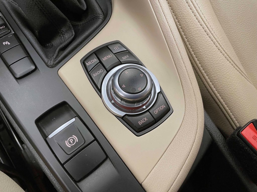 BMW X1 SDRIVE 18D AUTO - 27