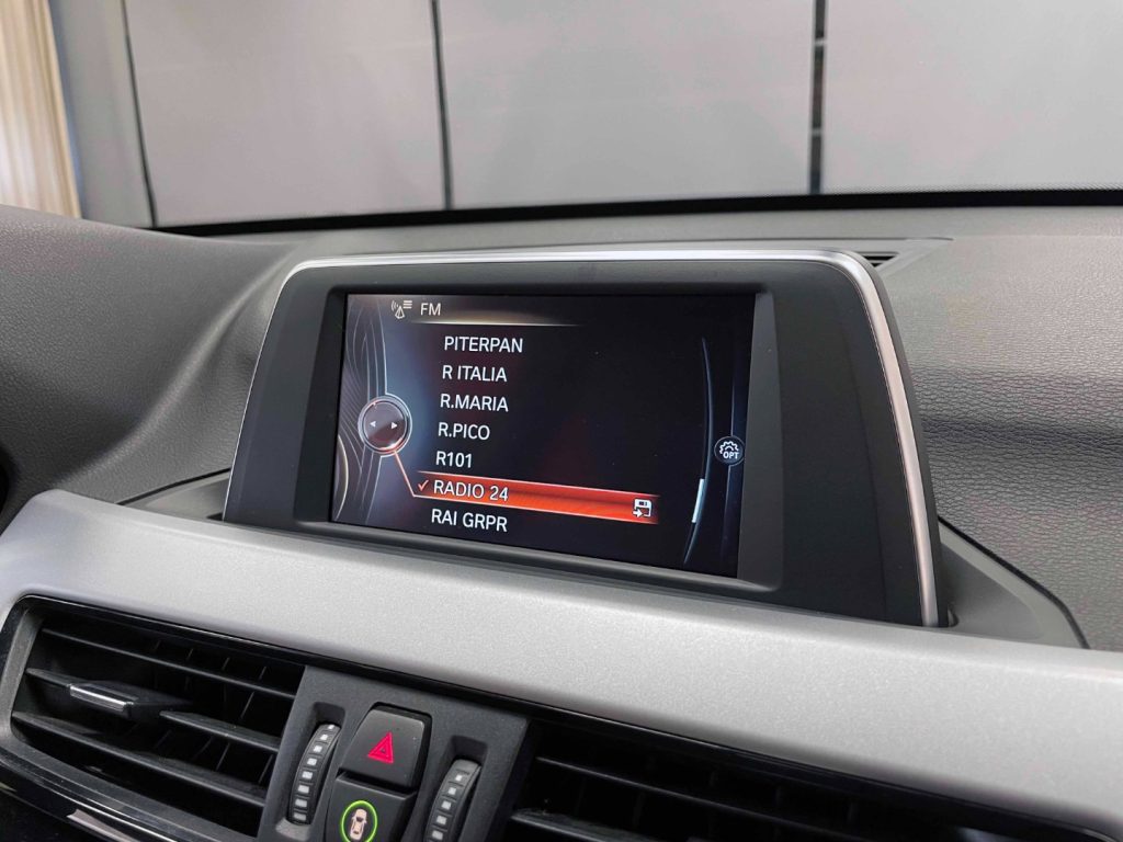 BMW X1 SDRIVE 18D AUTO - 48