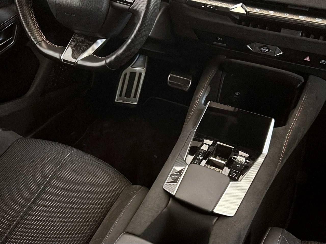 DS AUTOMOBILES DS 4 E-Tense 225 Performance Line TETTO APRIBILE - 30