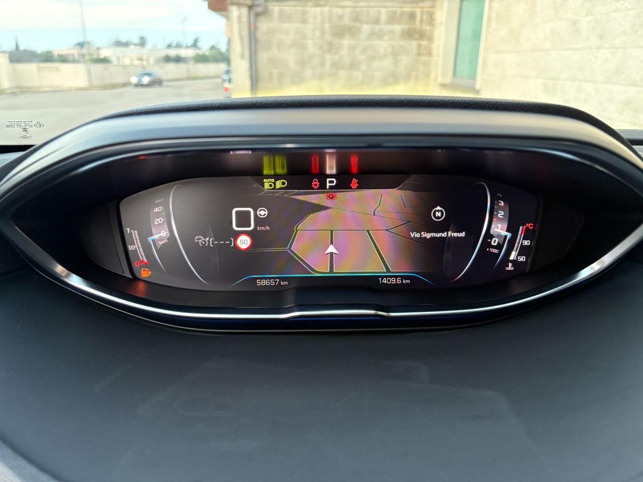 PEUGEOT 3008 1.5 BlueHDi 130 S&S Allure Pack C.AUTOMATICO - 15