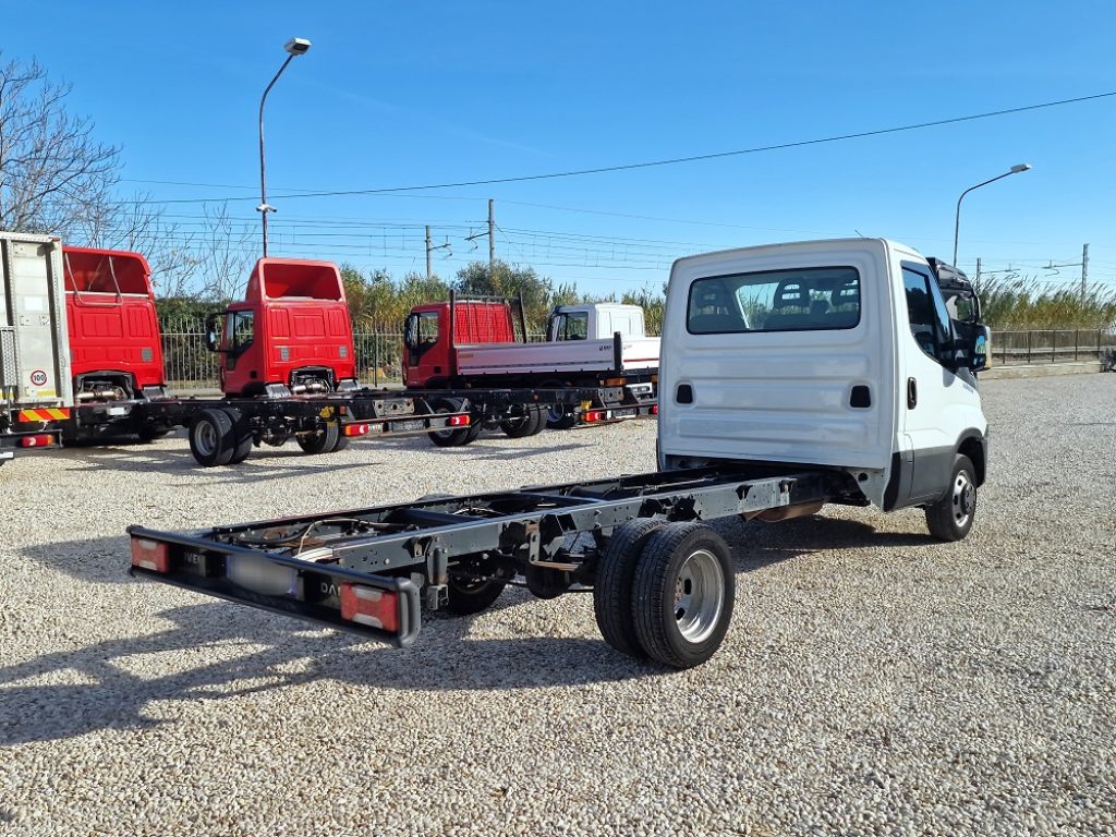 IVECO DAILY  35C15 EURO 5 Motore 3.0 TELAIO 3750 mm - 18