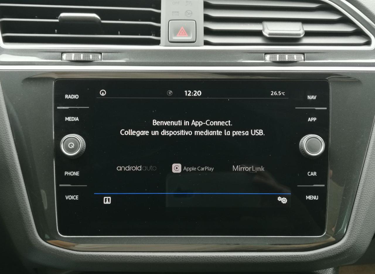 VOLKSWAGEN Tiguan 2.0 TDI SCR DSG Business BlueMotion Technology - 15