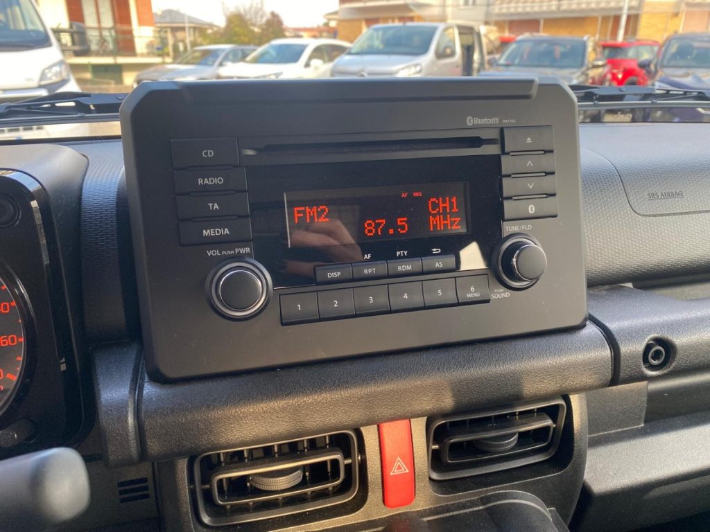 SUZUKI Jimny 1.5 5MT PRO (N1) - 11