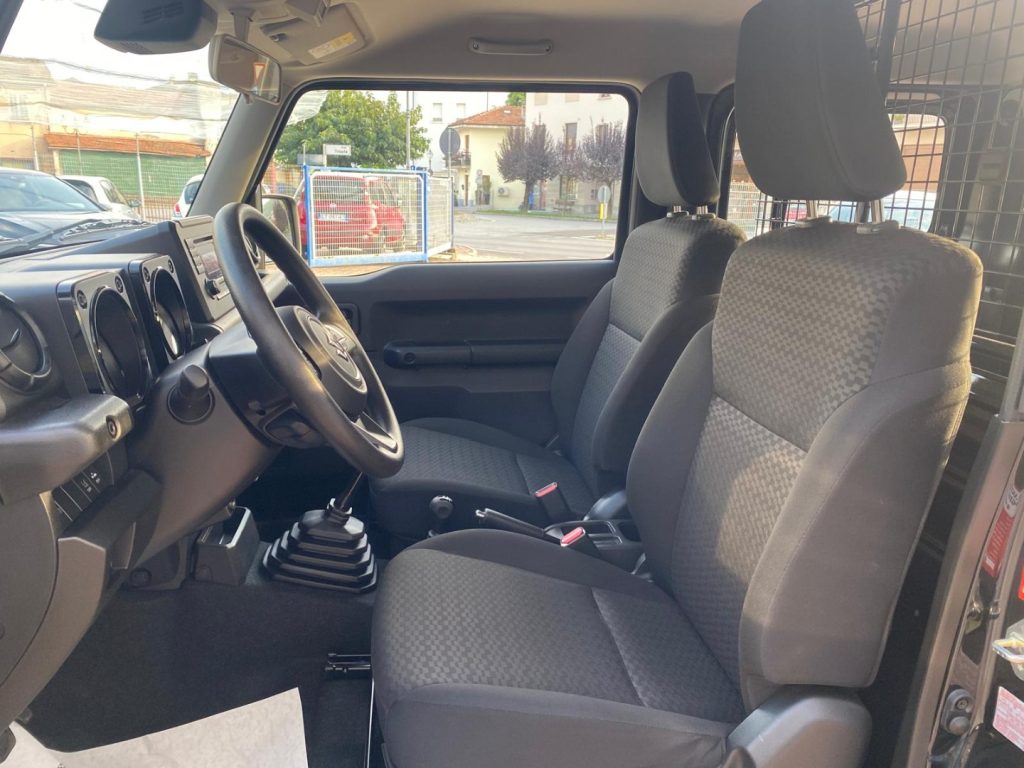 SUZUKI Jimny 1.5 5MT PRO (N1) - 17