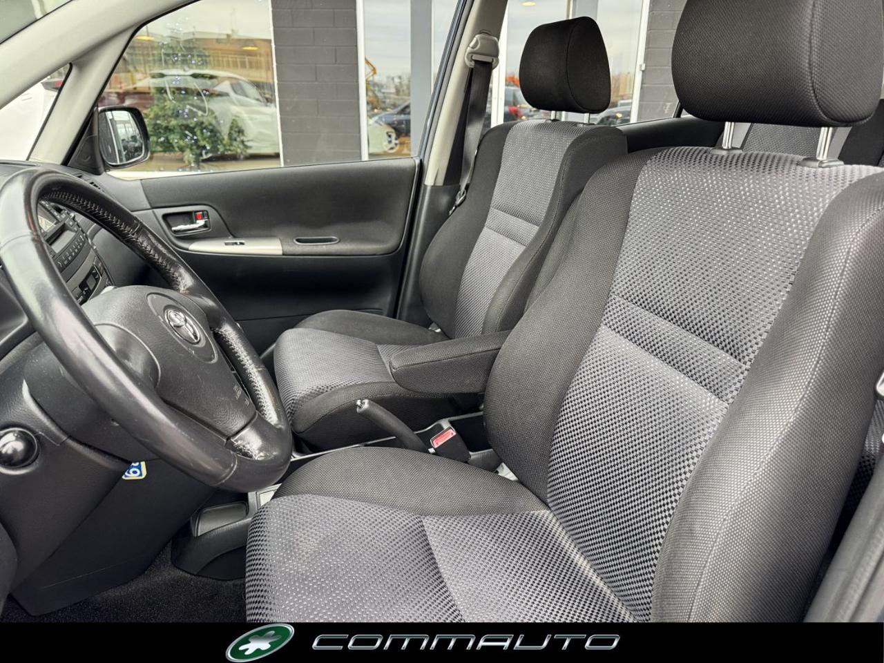 TOYOTA Corolla Verso 1.6 16V - 11