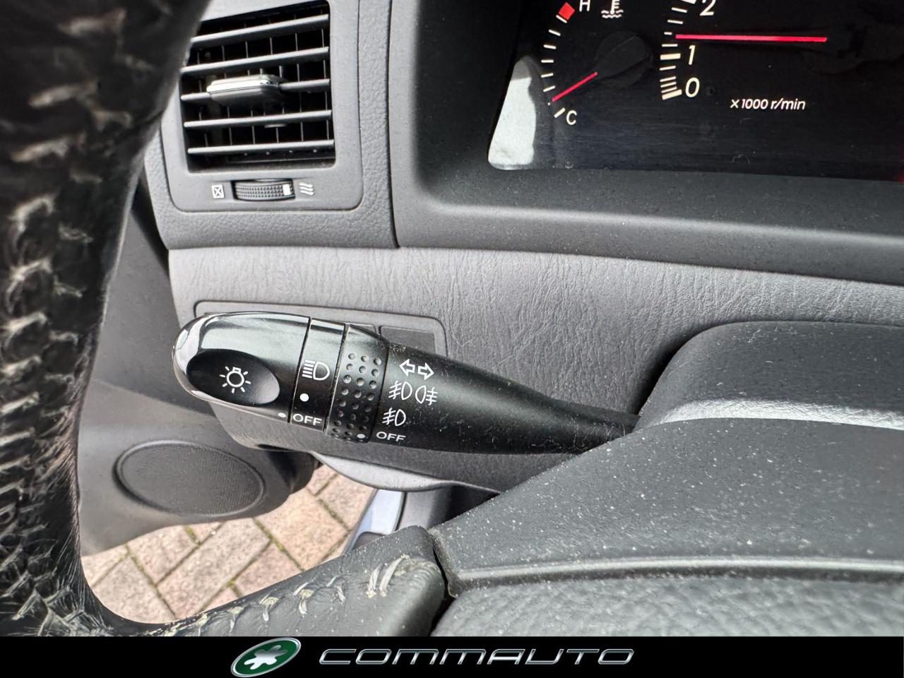 TOYOTA Corolla Verso 1.6 16V - 15