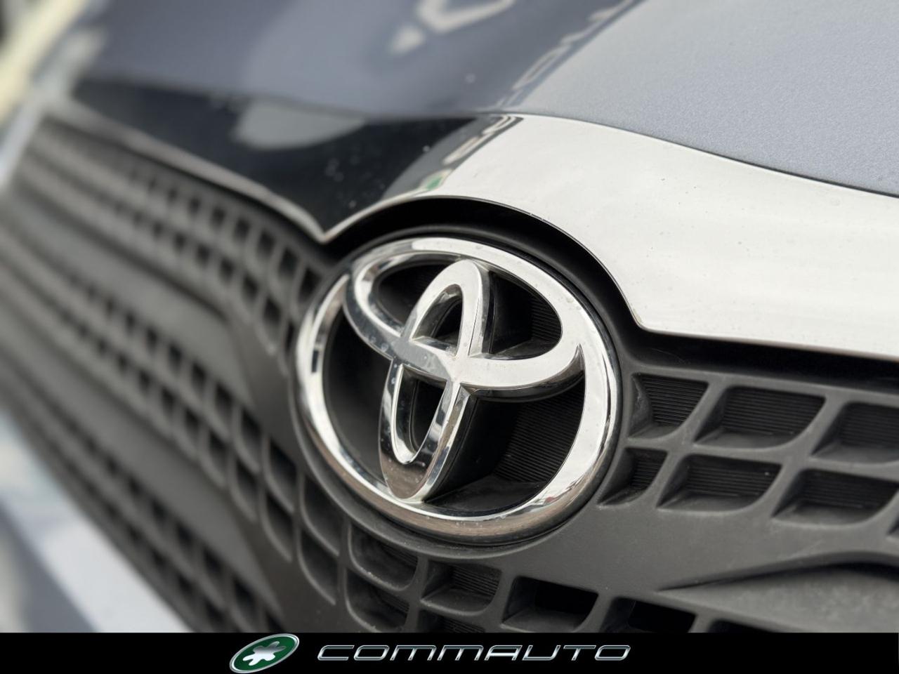 TOYOTA Corolla Verso 1.6 16V - 8