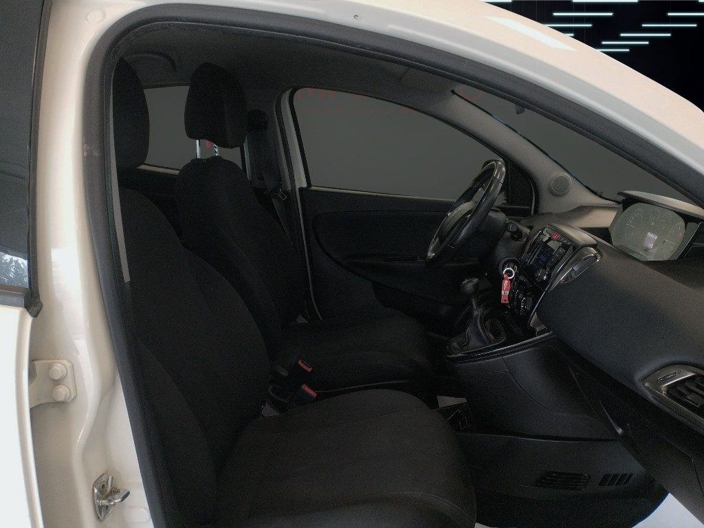 LANCIA Ypsilon 1.3 MJT 95 CV 5 porte Gold Unico Prop. Pronta Cons - 18