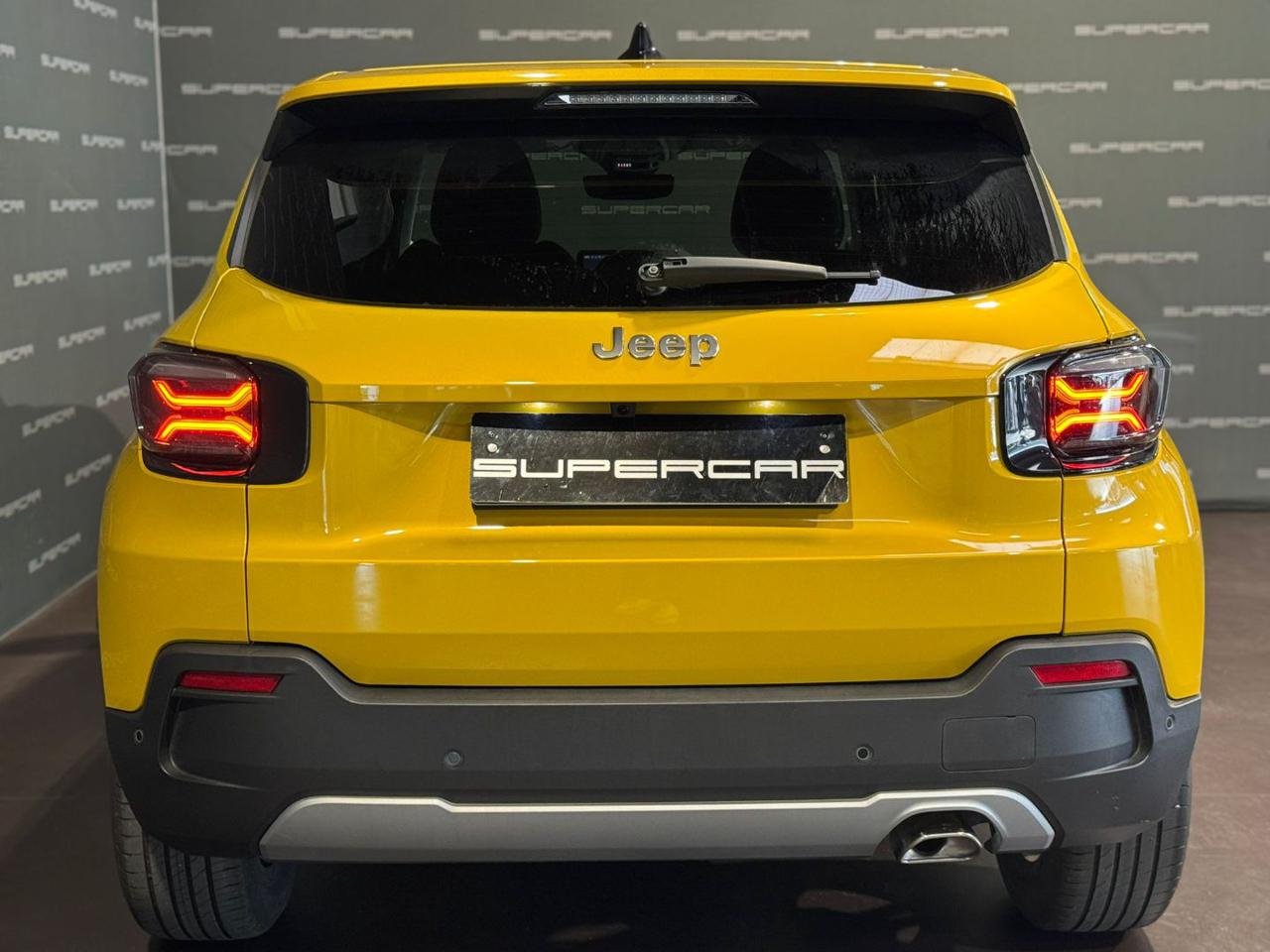 JEEP Avenger 1.2 Turbo 110 CV MHEV Summit AUTOMATICA - 4