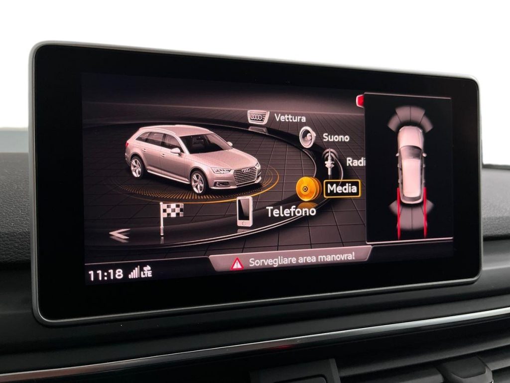 AUDI A4 Avant 40 TDI quattro S tronic S-Line - 12