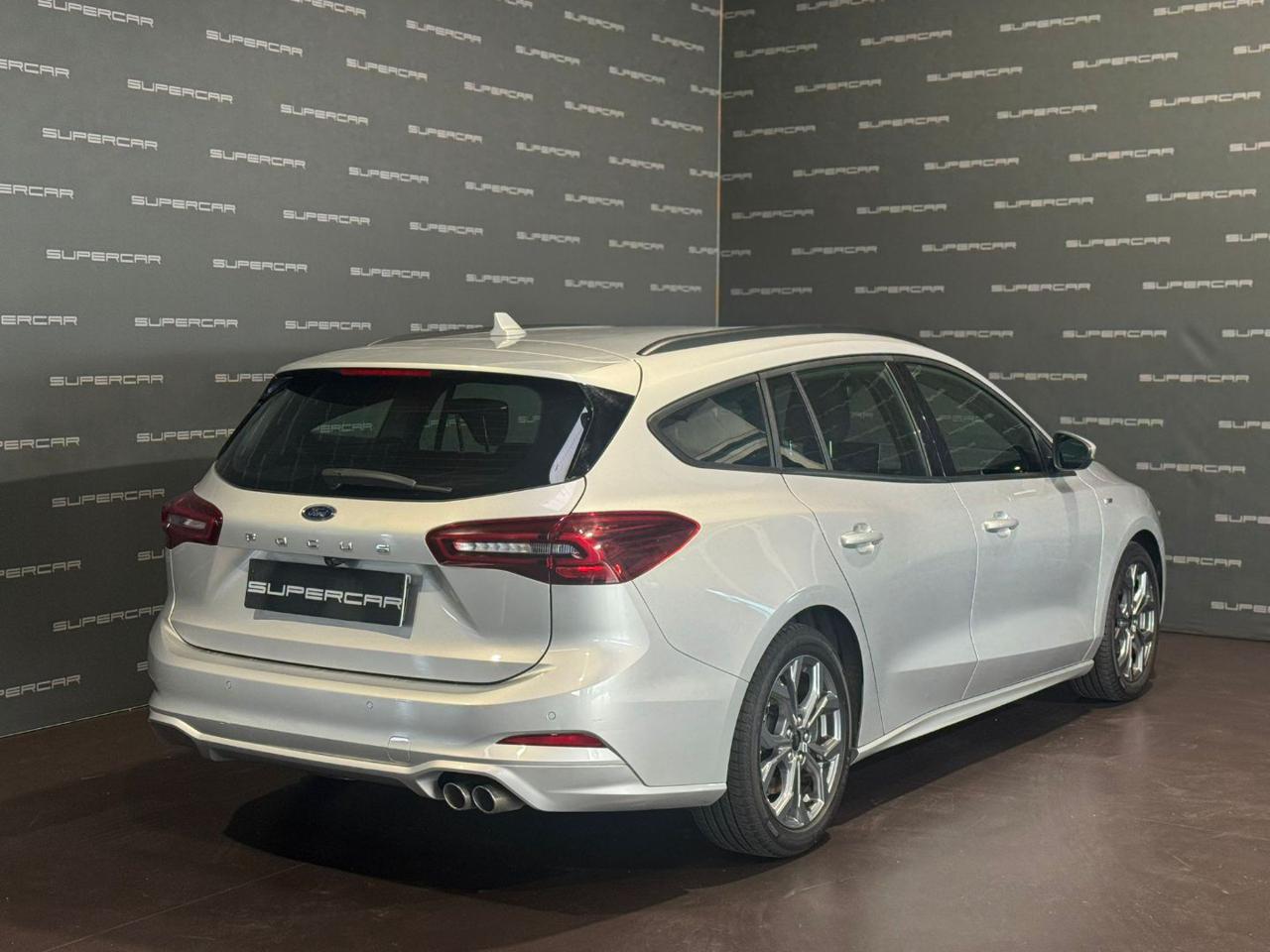 FORD Focus 1.5 EcoBlue 115 CV automatico SW ST-Line - 3