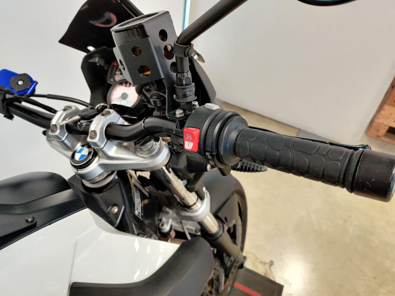 BMW F 800 R ABS - 11