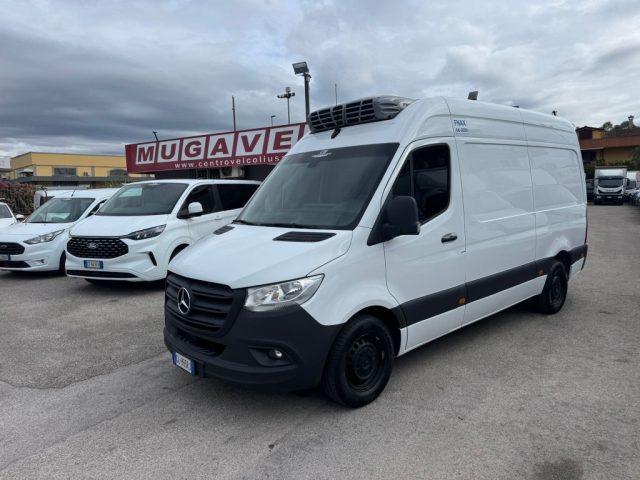 MERCEDES-BENZ  Bianco pastello