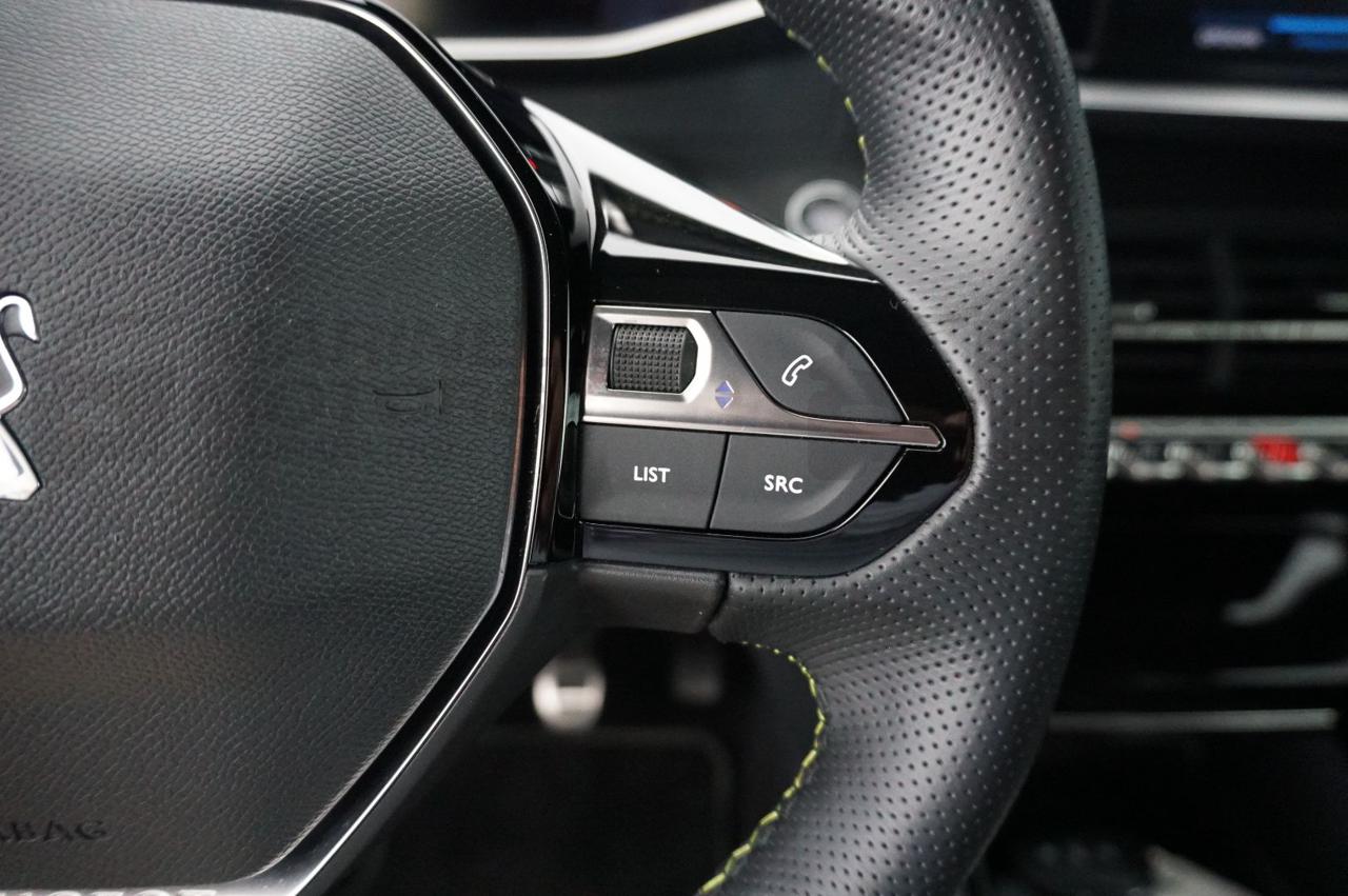 PEUGEOT 208 1.2 PURETECH 100CV S&S GT - 22