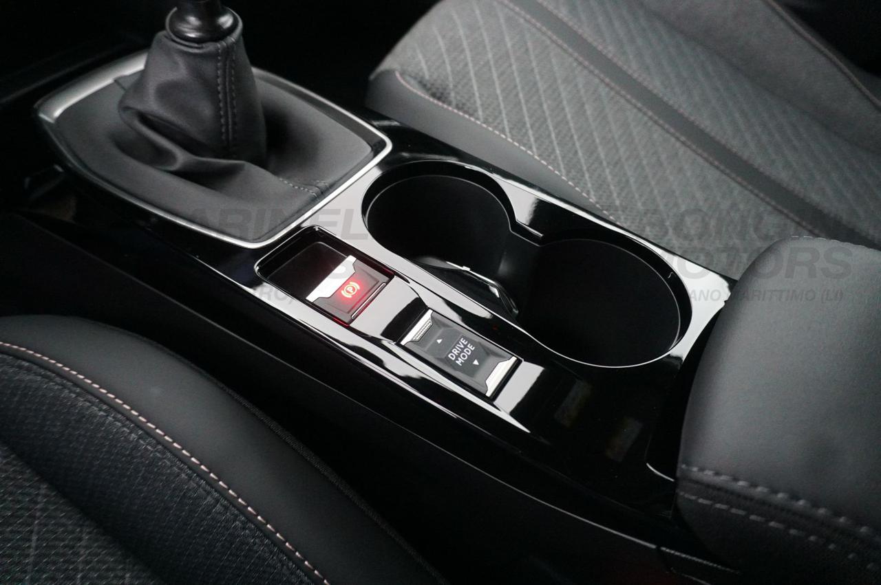 PEUGEOT 2008 1.2 PURETECH 100CV ALLURE - 13