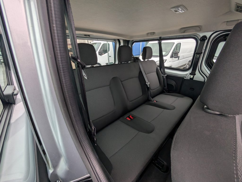 NISSAN Primastar 2.0 dCi 150CV PL-TN Business 9 POSTI - 21