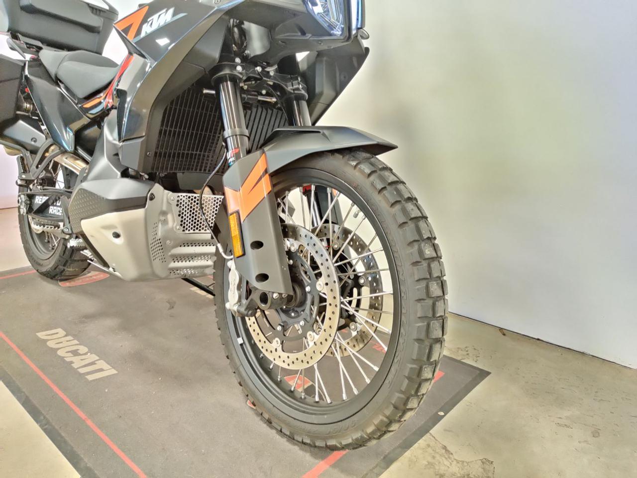 KTM 790 Adventure MY 2024 - 4