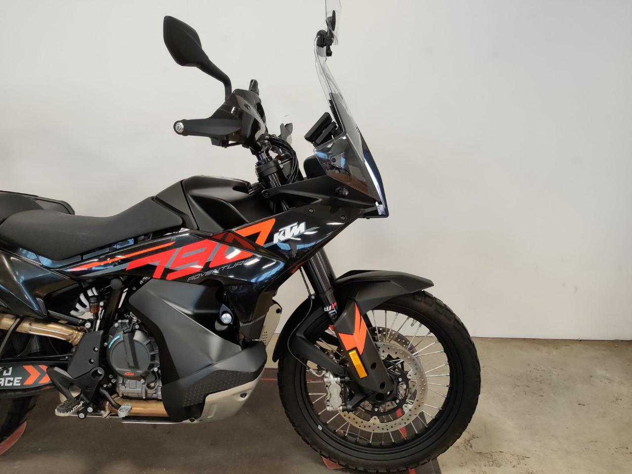 KTM 790 Adventure MY 2024 - 5