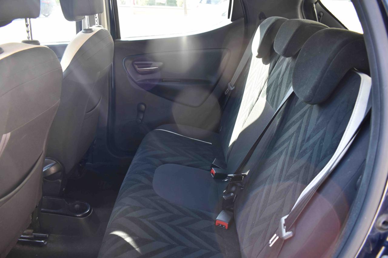 LANCIA Ypsilon 1.2 69 CV 5 porte GPL - 12