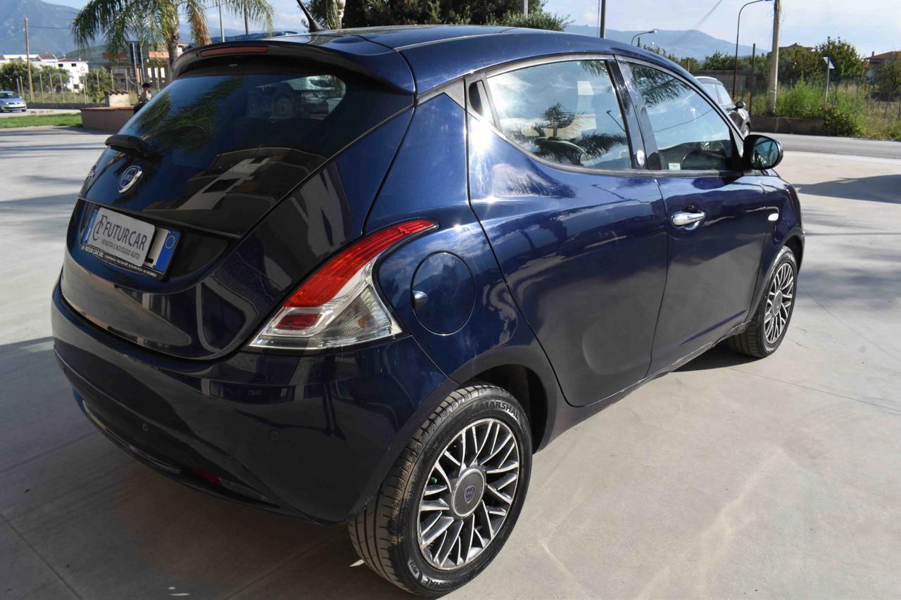 LANCIA Ypsilon 1.2 69 CV 5 porte GPL - 15