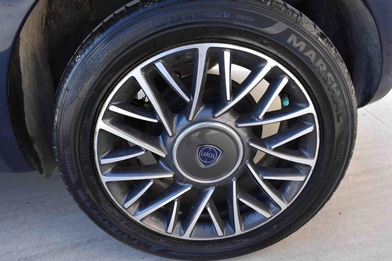 LANCIA Ypsilon 1.2 69 CV 5 porte GPL - 4