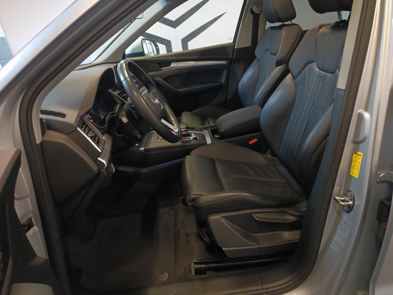 AUDI Q5 40 TDI quattro S tronic - 8