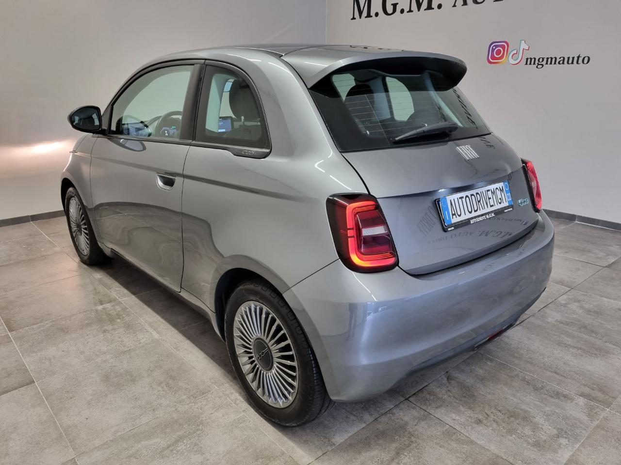 FIAT 500e 3+1 42 kWh La Prima - 20