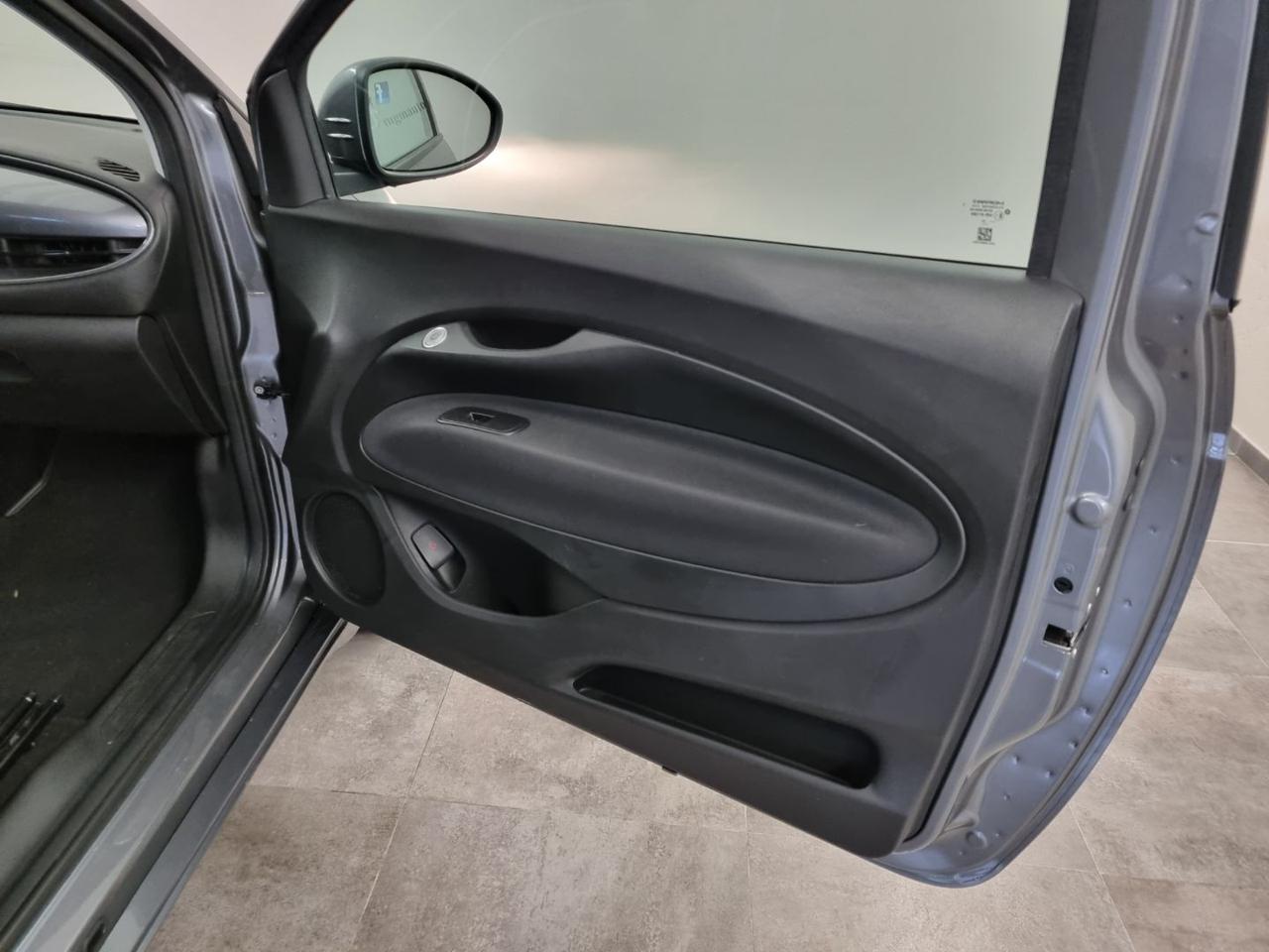 FIAT 500e 3+1 42 kWh La Prima - 25