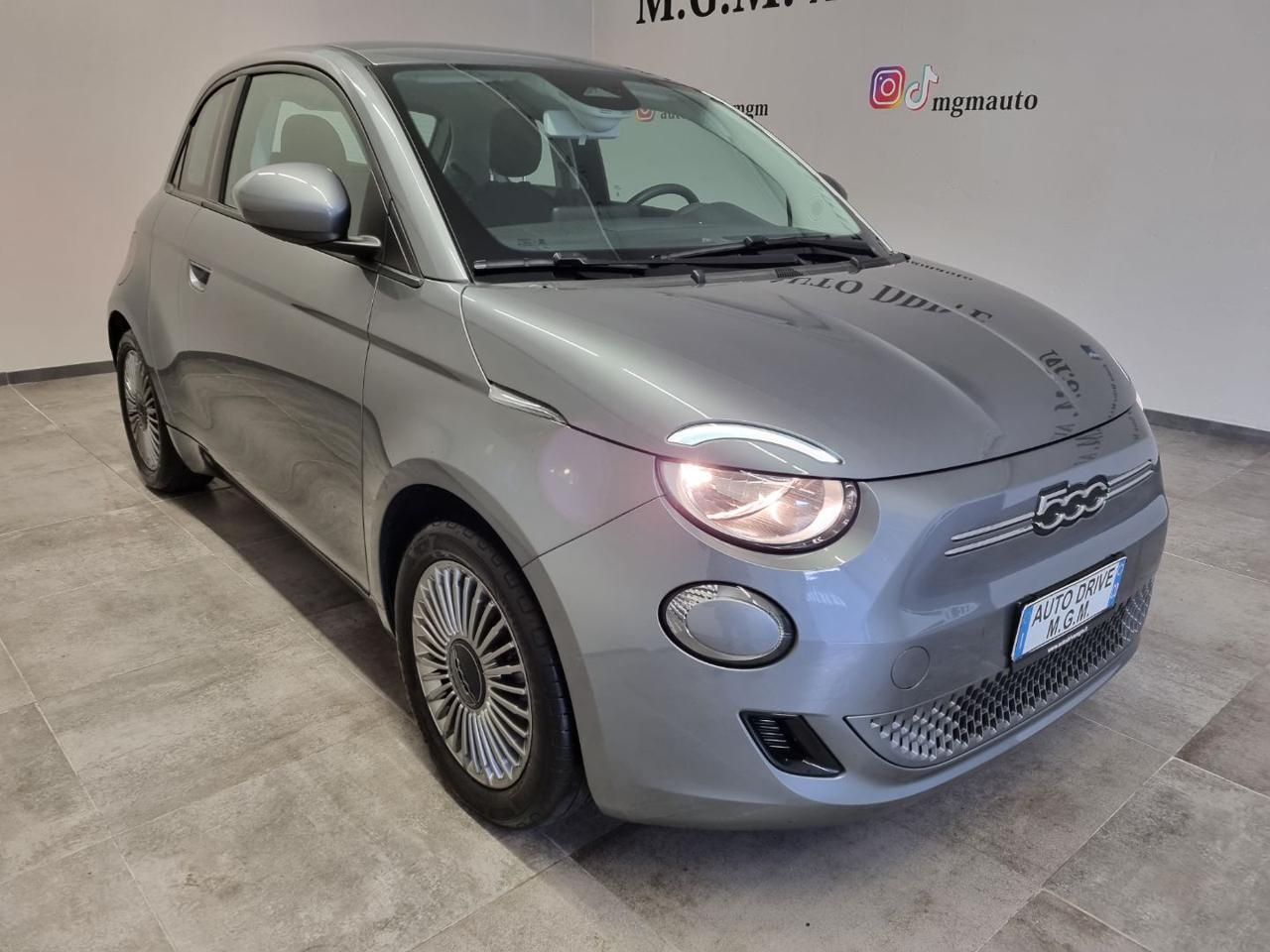 FIAT 500e 3+1 42 kWh La Prima - 17