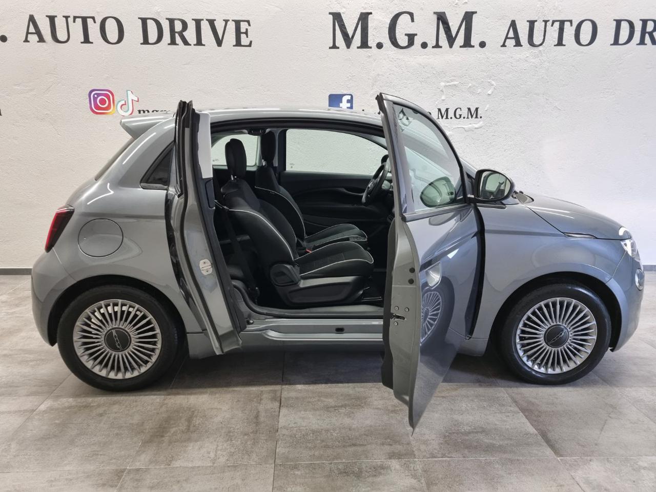 FIAT 500e 3+1 42 kWh La Prima - 4