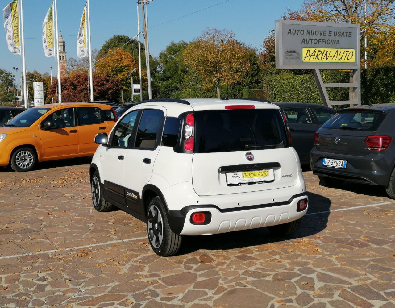 FIAT Panda 1.0 FireFly S&S Hybrid Pandina Cross - 3