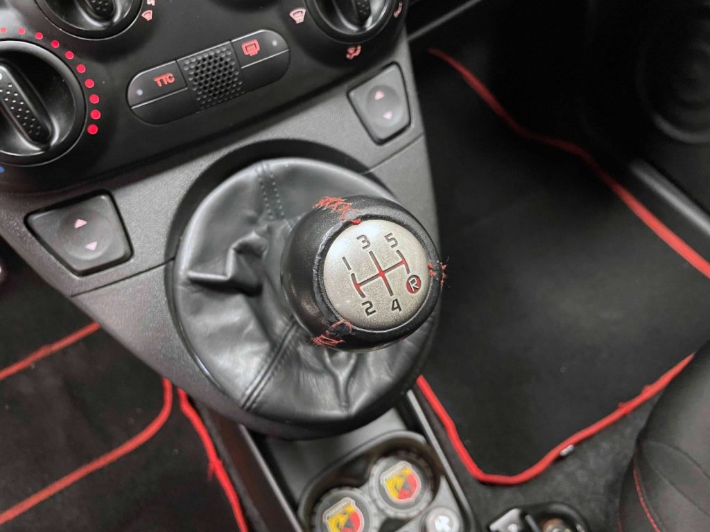 ABARTH 500 1.4 16V TURBO T-JET 135CV - 27