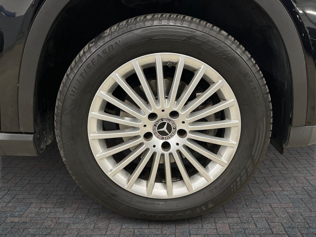 MERCEDES-BENZ GLA 180 Business - 7