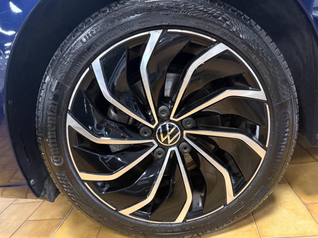 VOLKSWAGEN Golf 2.0 TDI 150 CV DSG SCR Style - 9