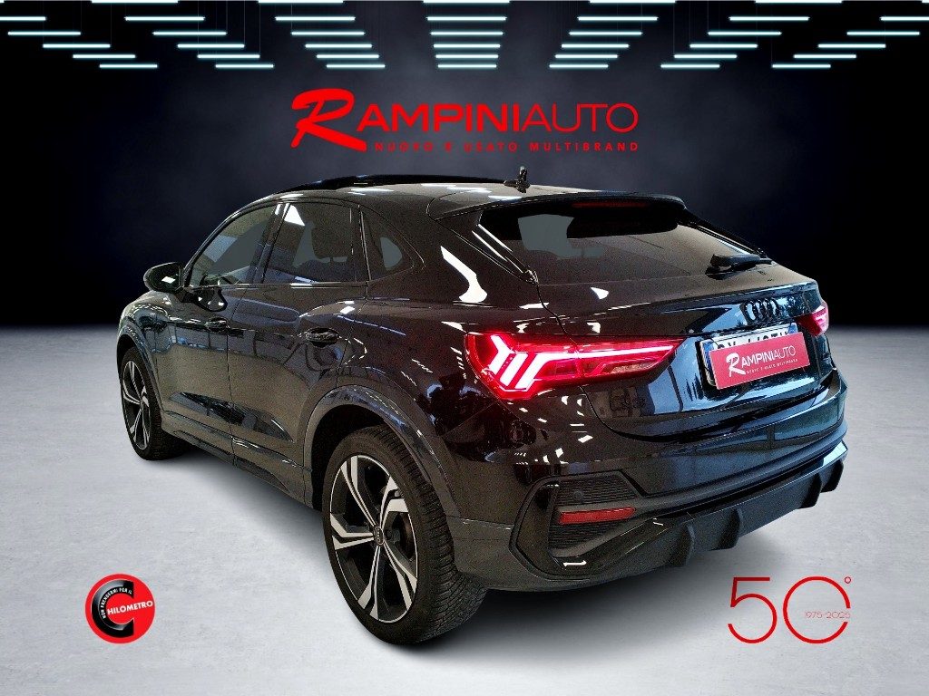 AUDI Q3 SPB 40 TDI quattro S tronic Identity Black - 11