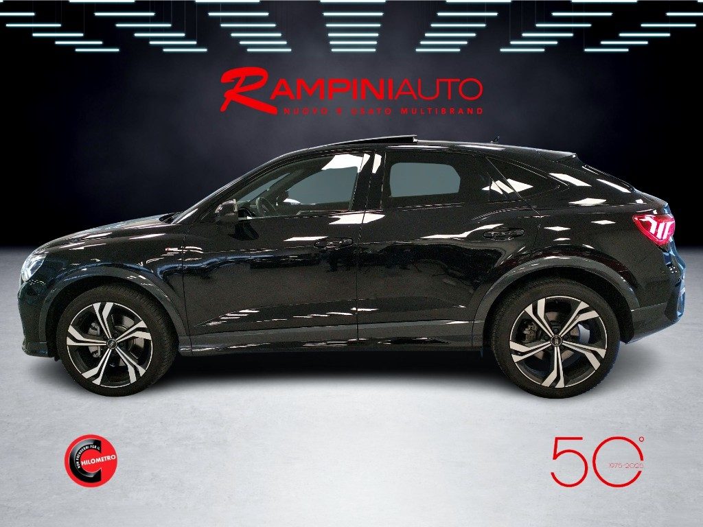 AUDI Q3 SPB 40 TDI quattro S tronic Identity Black - 13