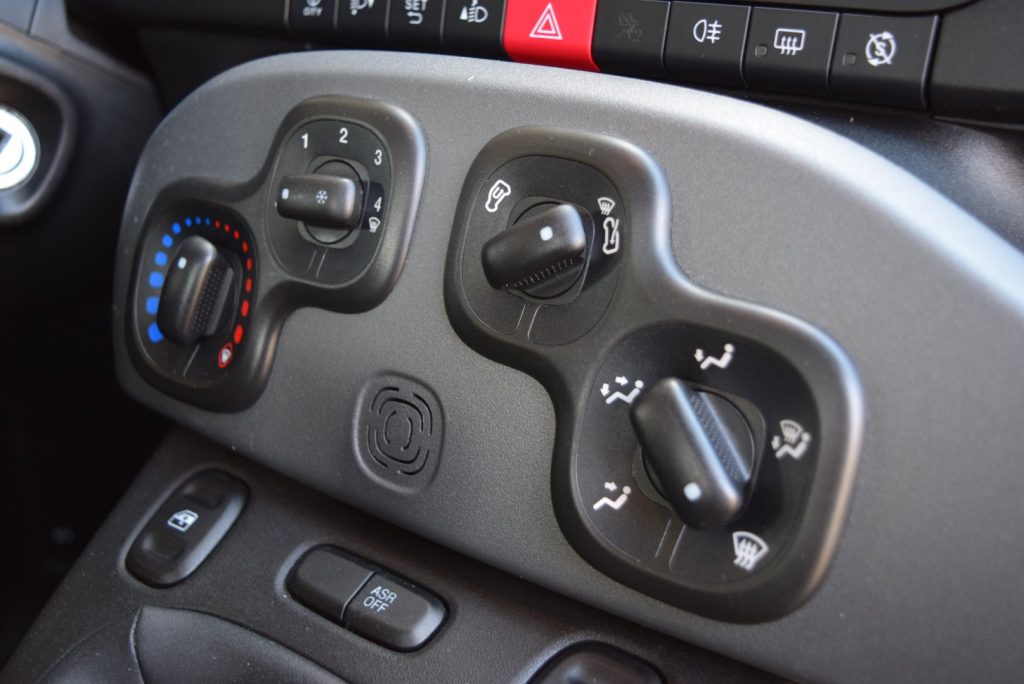 FIAT Panda 1.0 FireFly S&S Hybrid City Life 69CV - 8