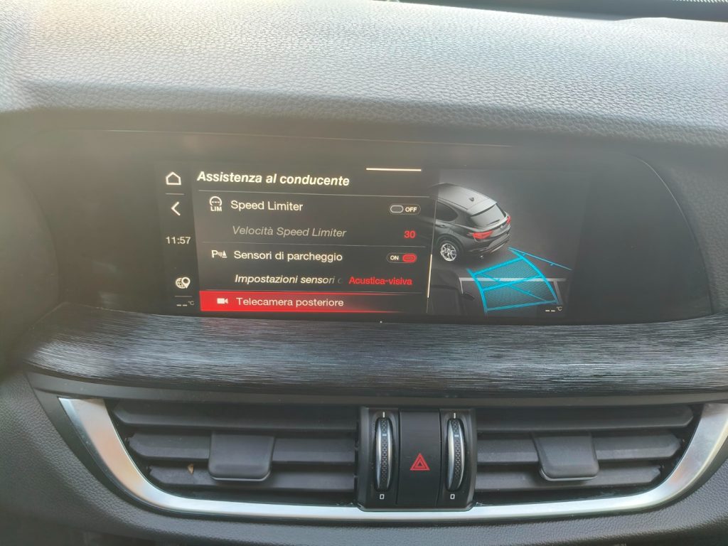 ALFA ROMEO Stelvio 2.2 d Q4 190 CV AT8 Navi Car Play Aziendale - 17