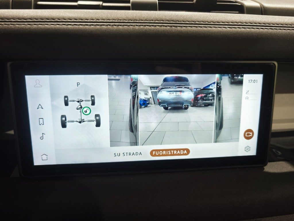 LAND ROVER Defender 110 3.0D I6 250 CV AWD Auto X-Dynamic HSE - 11