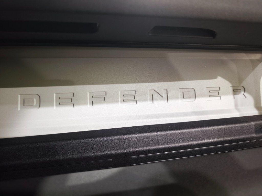 LAND ROVER Defender 110 3.0D I6 250 CV AWD Auto X-Dynamic HSE - 19