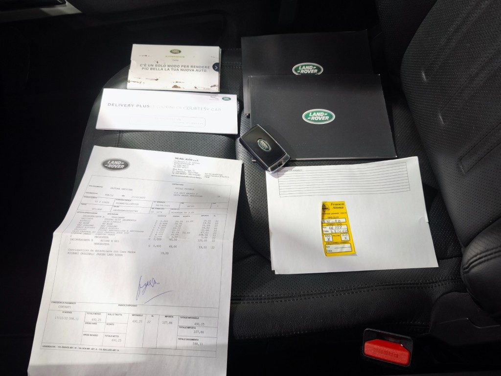 LAND ROVER Defender 110 3.0D I6 250 CV AWD Auto X-Dynamic HSE - 15