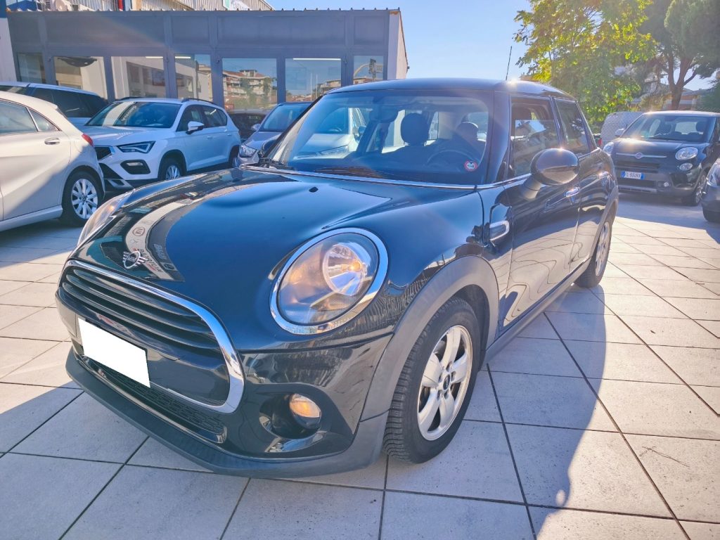 MINI Cooper 1.5 Automatic 5 Porte Apple Car Play Aziendale - 3