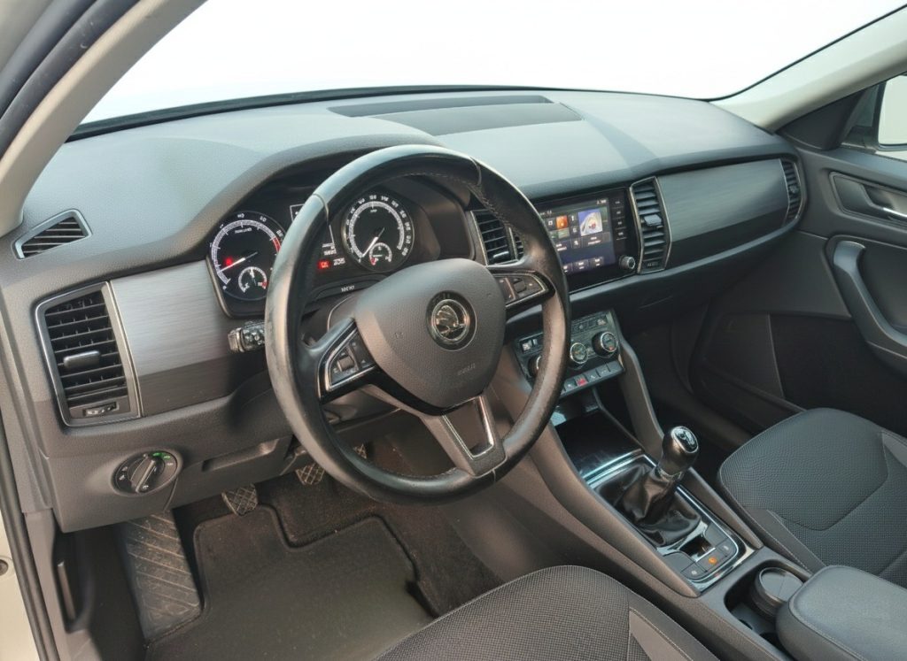 SKODA Kodiaq 1.2 TSI 7 Posti Gancio Traino Carplay Aziendale - 8