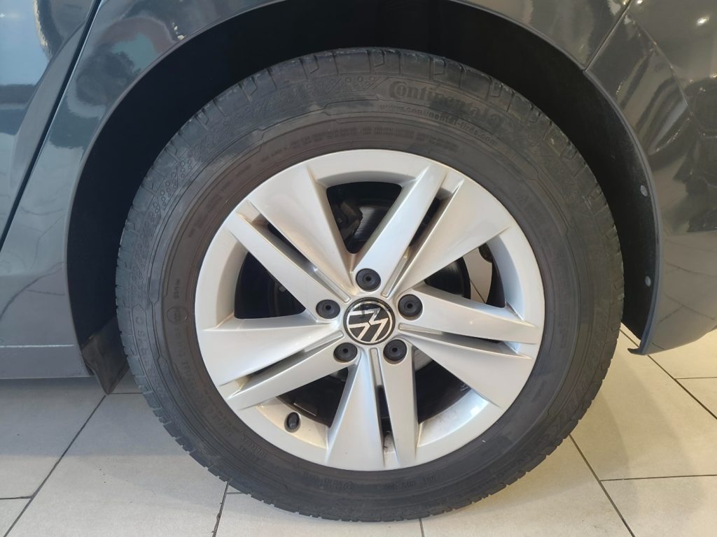 VOLKSWAGEN Golf 1.0 TSI 110 Cv EVO Life - 18