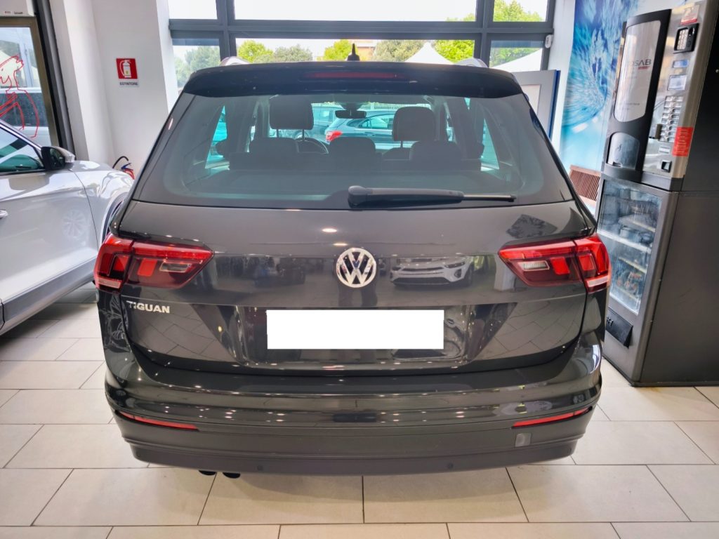 VOLKSWAGEN Tiguan 2.0 TDI SCR Business BlueMotion Technology - 5